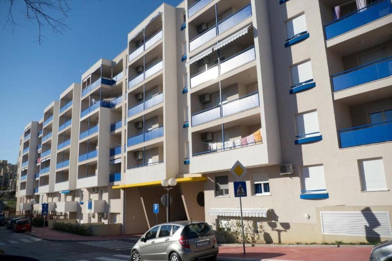 Verdi With Free Private Parking Space *